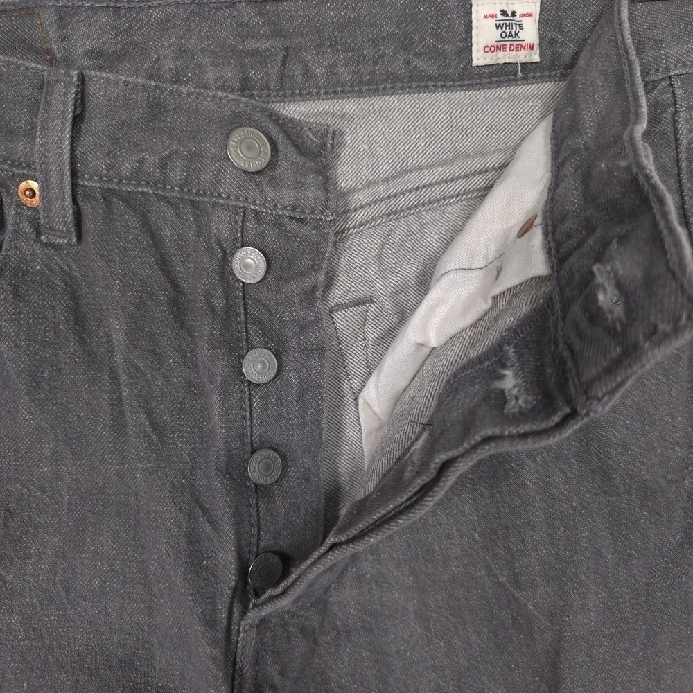 LEVIS 501 Mens Jeans 28x29 White Oak Cone Denim Button Fly GraySilver 00501-2128
